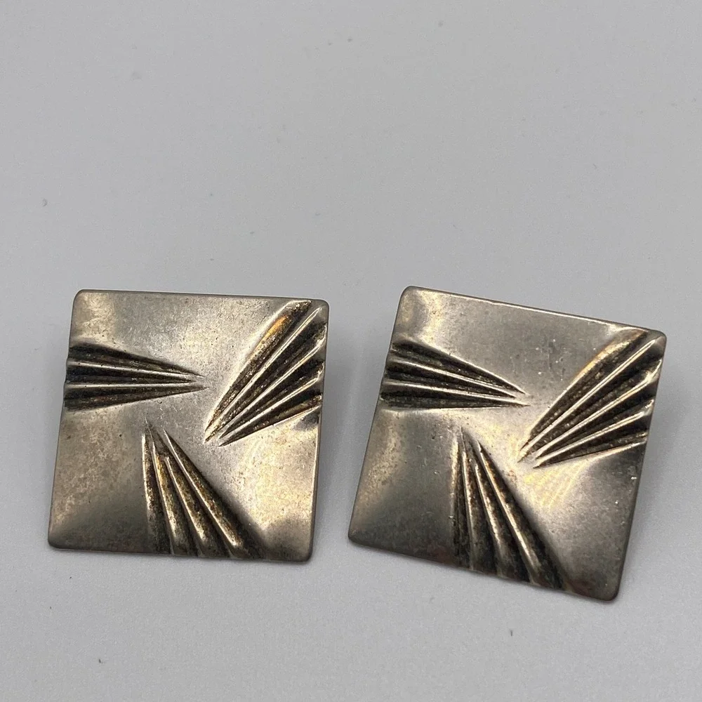Vintage Silver Tone Earring Lot 3 Pairs Pierced Studs Shell Fan Art Deco Square‎